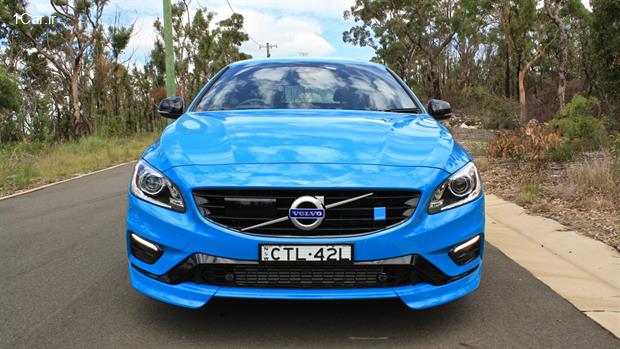 ولوو V60 Polestar مدل 2015 بررسی ولوو V60 Polestar مدل 2015